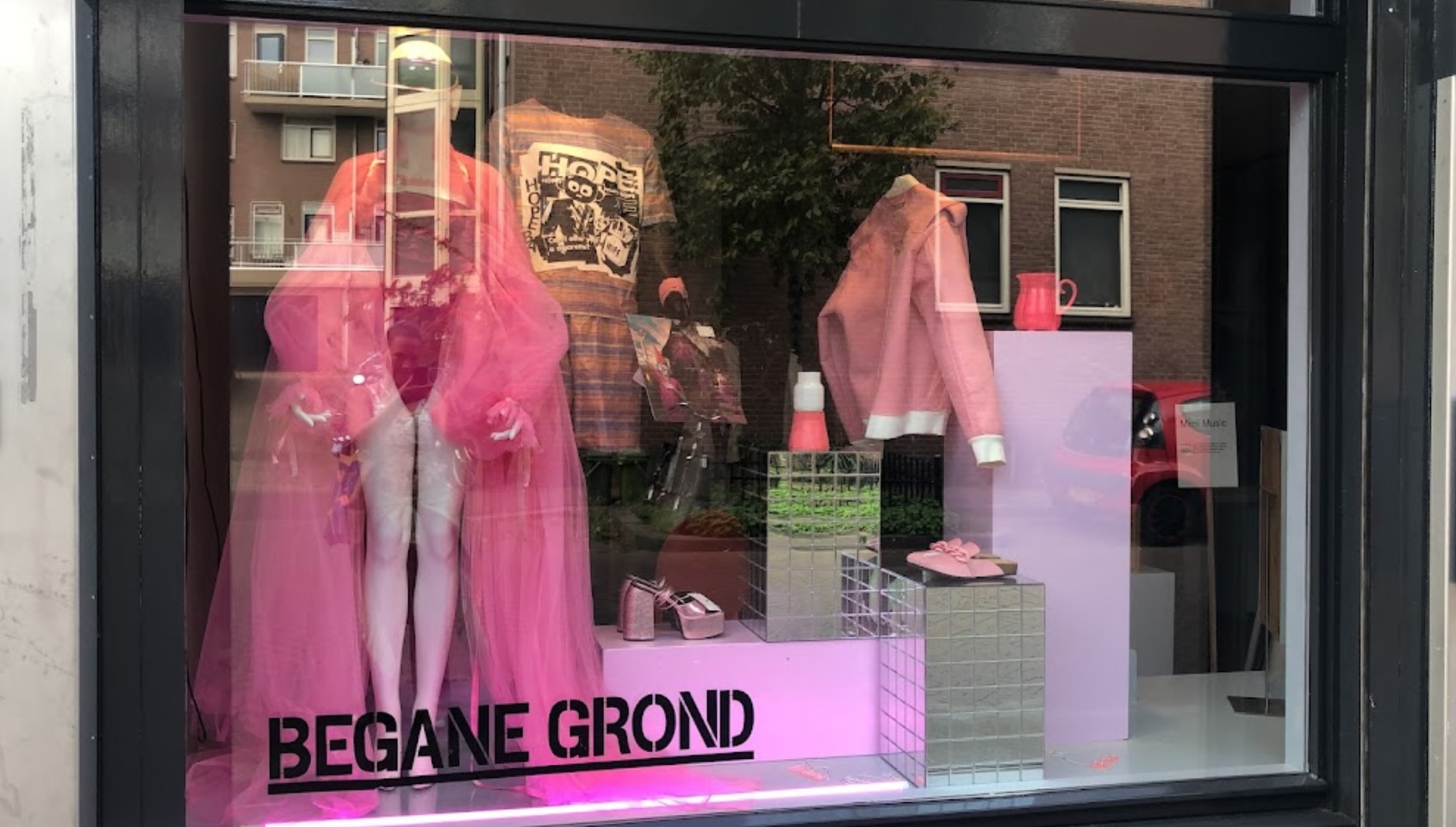 Brustbinder kaufen Zürich, Binder bestellen Zürich, Binder online Zürich, Transgender Binder Zürich, Brustbinder Zürich, Binder-Shop Zürich, Chest Binder kaufen Zürich, Kompressionshemd kaufen Zürich, Gender-Affirming Binder Zürich, Binders Zürich kaufen.
